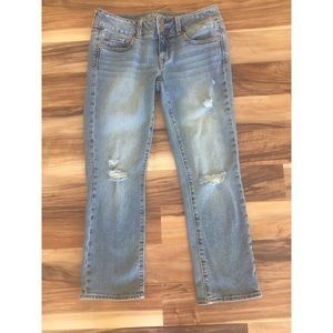 American Eagle Artist Crop Distressed Jeans  sz 4